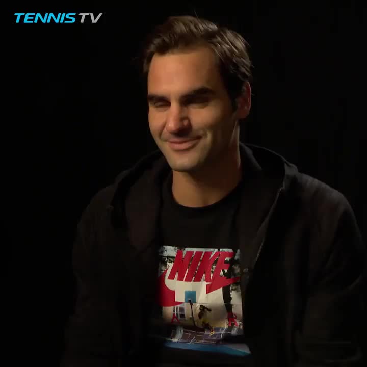 Роджер Федерер вспоминает работу болл-боем. Интервью 2017 года. Кадр: Tennis TV.