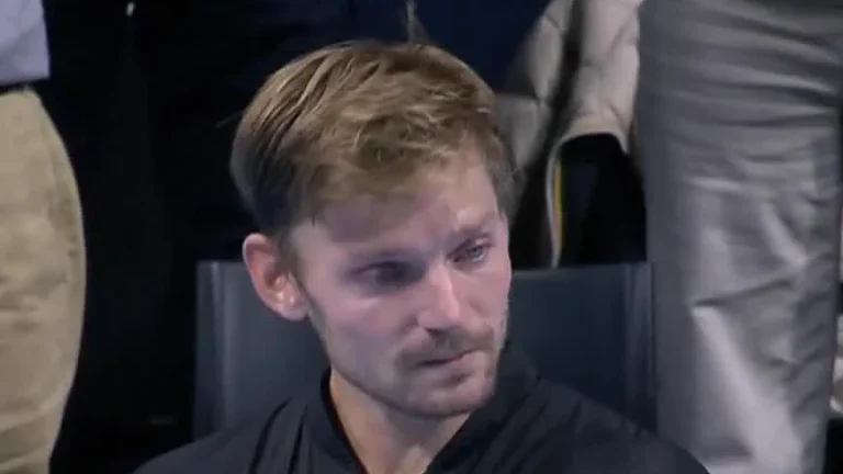 Давид Гоффен во время прощания с публикой в Брюсселе — кадр Tennis TV