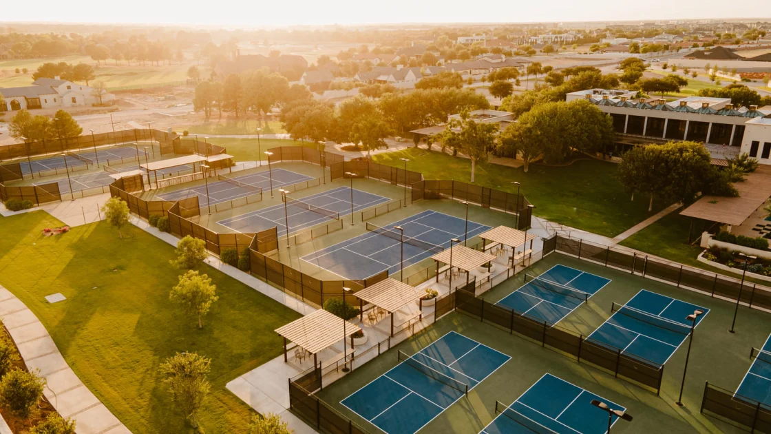 Корты Mouratoglou Tennis Center Odessa Midland в клубе La Estancia