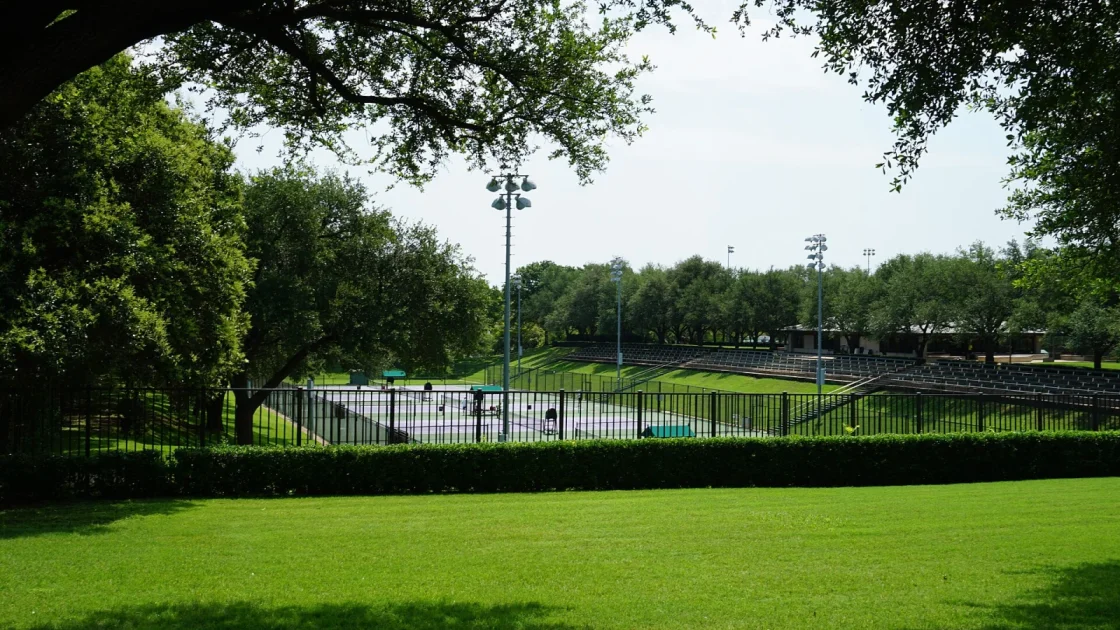 Корты Bayard H. Friedman Tennis Center, TCU, Форт-Уэрт; июнь 2017 года